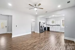 9067 McCray Farms Dr, Hickory, NC 28601 - Photo 6