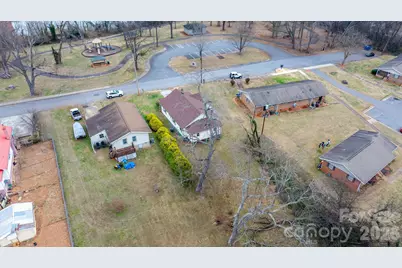 626 W Concord Street, Morganton, NC 28655 - Photo 28