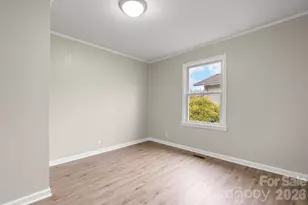 626 W Concord St, Morganton, NC 28655 - Photo 24