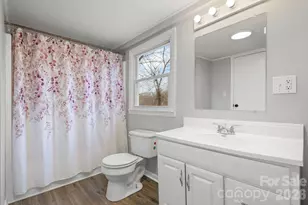 626 W Concord St, Morganton, NC 28655 - Photo 16