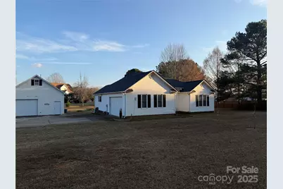 435 Mt Gallant Road W, York, SC 29745 - Photo 2