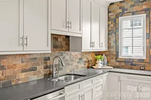 1824 Kenwood Ave, Charlotte, NC 28205 - Photo 12