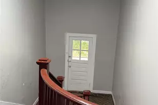 907 W 5th Ave, Gastonia, NC 28052 - Photo 6