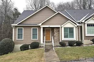 188 39th Ave Ct NW, Hickory, NC 28601 - Photo 1