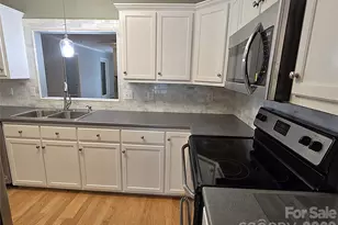 188 39th Ave Ct NW, Hickory, NC 28601 - Photo 4