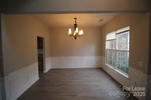 10824 Fountaingrove Dr, Charlotte, NC 28262 - Photo 4