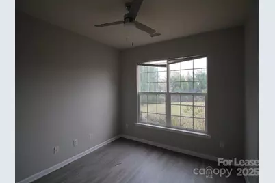 10824 Fountaingrove Drive, Charlotte, NC 28262 - Photo 8