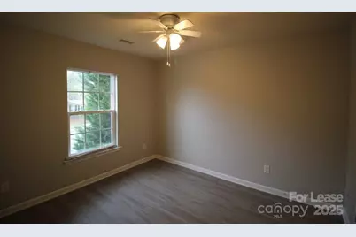 10824 Fountaingrove Drive, Charlotte, NC 28262 - Photo 20