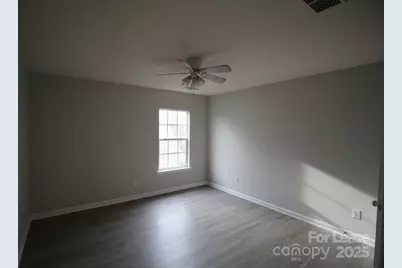 10824 Fountaingrove Drive, Charlotte, NC 28262 - Photo 16