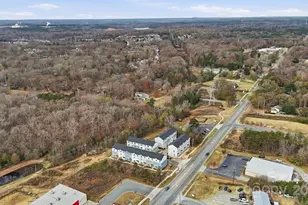 11003 Valkyrie Ln, Charlotte, NC 28214 - Photo 2