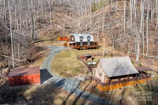 1010 & 1014 Melton Branch Rd, Bakersville, NC 28705 - Photo 2