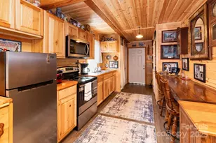 1010 & 1014 Melton Branch Rd, Bakersville, NC 28705 - Photo 8