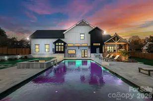 3207 Broadfield Rd, Charlotte, NC 28226 - Photo 2