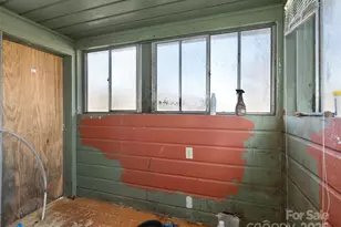 36 Lambert Ln, Canton, NC 28716 - Photo 10