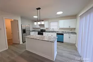 7014 Sycamore Grove Ct, Charlotte, NC 28227 - Photo 4