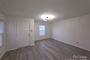 7014 Sycamore Grove Ct, Charlotte, NC 28227 - Photo 2