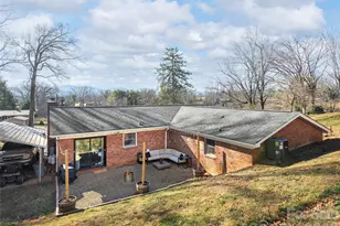 13 Eastwood Dr, Canton, NC 28716 - Photo 24