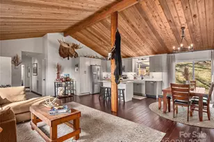 13 Eastwood Dr, Canton, NC 28716 - Photo 6