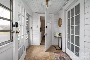 2039 Lanier Ave, Charlotte, NC 28205 - Photo 20