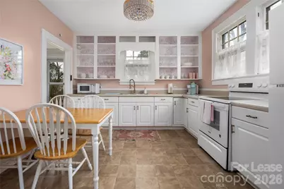 2039 Lanier Avenue, Charlotte, NC 28205 - Photo 6