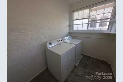 2409 Commonwealth Avenue, Charlotte, NC 28205 - Photo 16