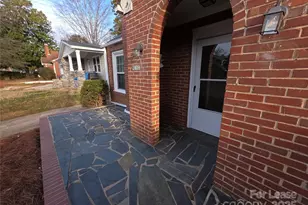 2409 Commonwealth Ave, Charlotte, NC 28205 - Photo 2