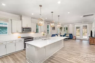 9534 Liberty Hill Dr, Mint Hill, NC 28227 - Photo 2