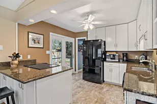 30 Red Oak Forest Rd, Fairview, NC 28730 - Photo 14