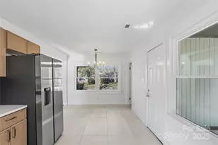 5320 Kildare Dr, Charlotte, NC 28215 - Photo 10