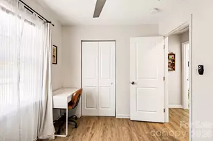 727 Thera Dr, Charlotte, NC 28206 - Photo 18