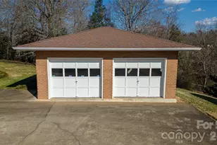 207 Woodlawn Dr, Morganton, NC 28655 - Photo 8