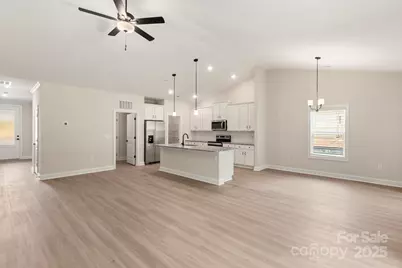 107 Tradesmen Trail, Troutman, NC 28166 - Photo 4