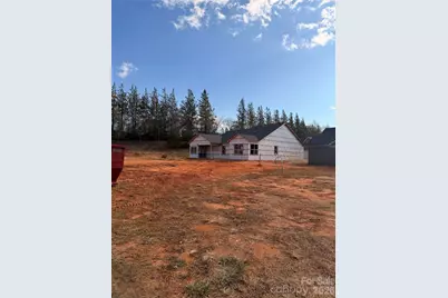 829B Wynnshire Drive #Lot 58 Unit B, Hickory, NC 28601 - Photo 2