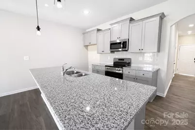 4715 Muskogee Drive, Charlotte, NC 28212 - Photo 6