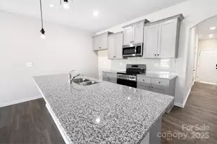 4715 Muskogee Dr, Charlotte, NC 28212 - Photo 6