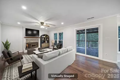 5026 Spicebush Court, Charlotte, NC 28215 - Photo 8