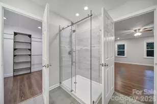 5026 Spicebush Ct, Charlotte, NC 28215 - Photo 30