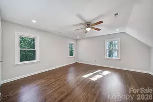 5026 Spicebush Ct, Charlotte, NC 28215 - Photo 32