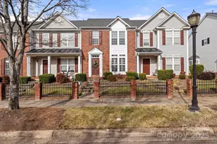 17641 Delmas Dr, Cornelius, NC 28031 - Photo 2