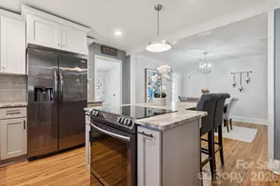 1127 Westchester Blvd, Charlotte, NC 28205 - Photo 12