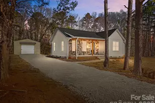 430 Old Wood Ln, Salisbury, NC 28144 - Photo 2