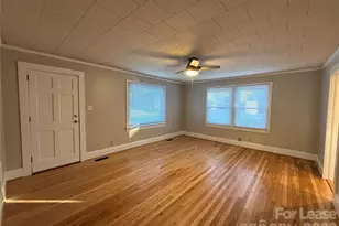 225 Hickory Dr, Mooresville, NC 28115 - Photo 6