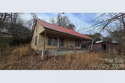 117 Greenvalley Place NE, Lenoir, NC 28645 - Photo 2