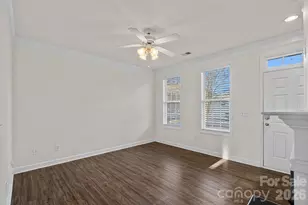 121 Quarter Ln, Mooresville, NC 28117 - Photo 2