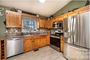 4984 Addison Ln, Hickory, NC 28601 - Photo 10