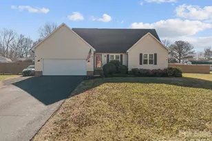 245 Castle Keep Rd, Salisbury, NC 28146 - Photo 2