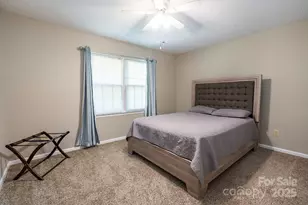 7048 Cheyenne Dr, Charlotte, NC 28262 - Photo 16