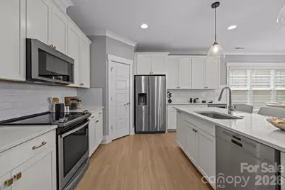 2309 Marlowe Avenue, Charlotte, NC 28208 - Photo 8