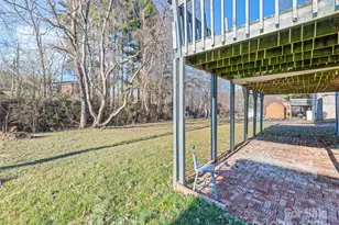 140 Oakdale Rd, Waynesville, NC 28786 - Photo 6