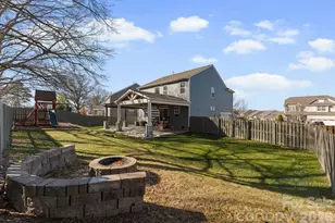 2237 Balting Glass Dr, Indian Trail, NC 28079 - Photo 2